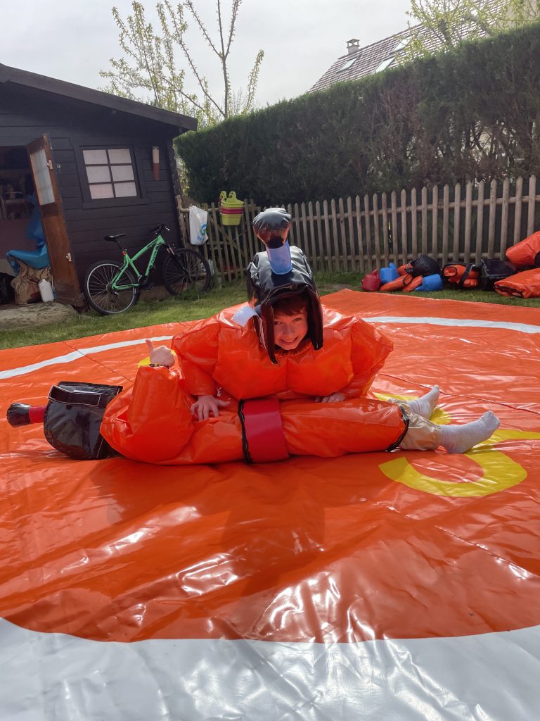 Costume de sumo en mousse, prêt à être porté pour un jeu de combat amusant